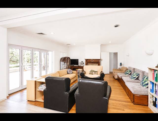 5 BEDROOM HOUSE FOR SALE IN GLENWOOD